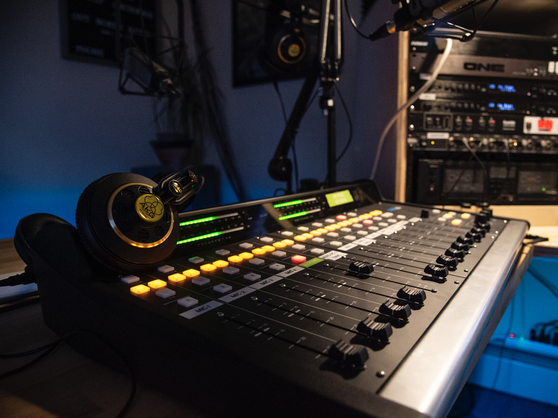 Logo Out North Radio